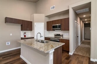 Building Photo - 628 Fallow Dr