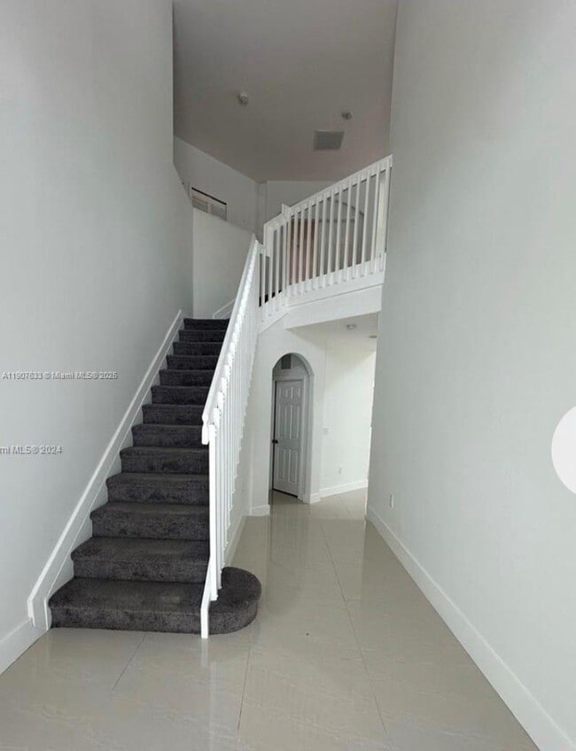 Building Photo - 16314 SW 61st Ln