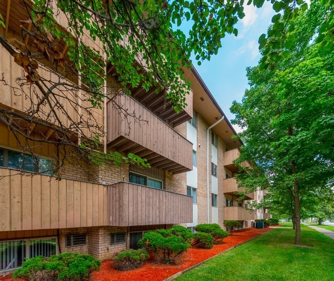 Grand River Ridge Apartments Jackson, MI