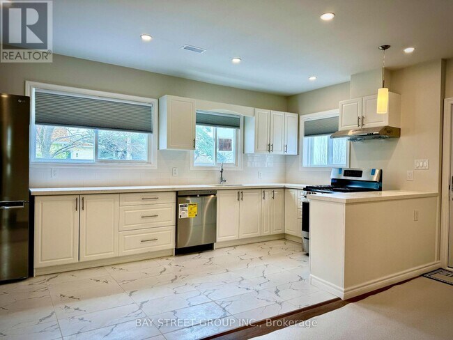 Photo du bâtiment - 831 Beach Blvd