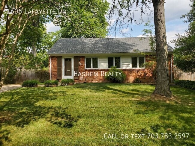 Building Photo - 1606 Lafayette Dr