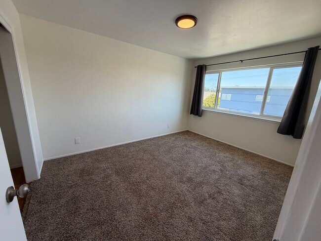Foto del edificio - 490 Talbert St