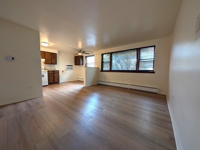 Building Photo - 4343 W 63rd St