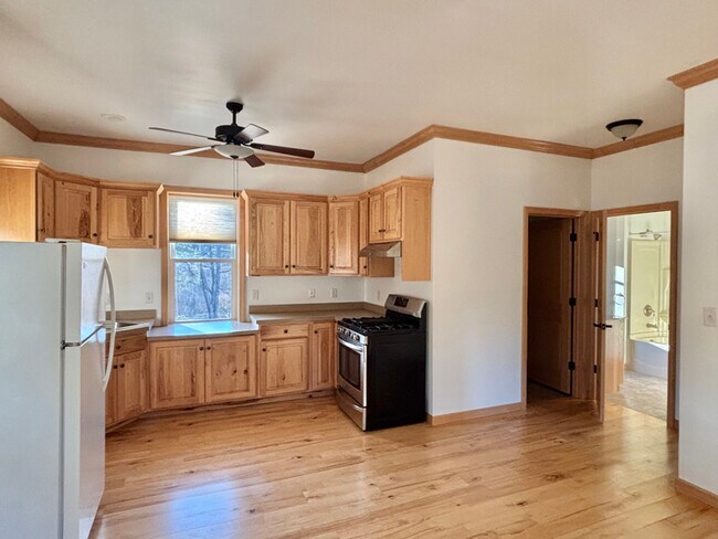 Foto del edificio - 1583 Clark Hill Rd