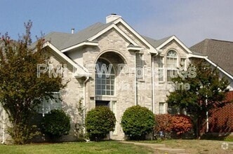 Building Photo - 822 Kipling Dr