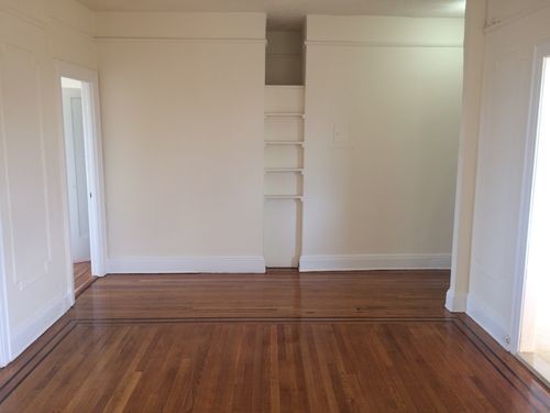 Foto del edificio - 43-19 56th St