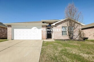 Building Photo - 705 Langford Dr