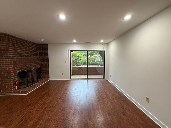 Building Photo - 137 Green Turtle Ln