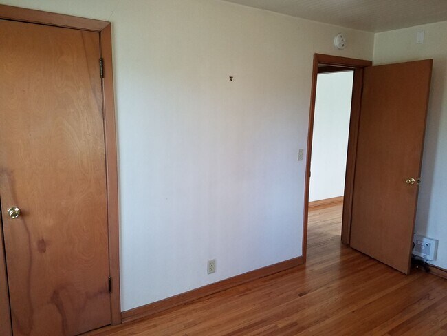 Building Photo - 2110 Campus St