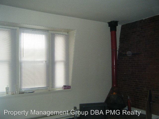 Building Photo - 111 S 21st St