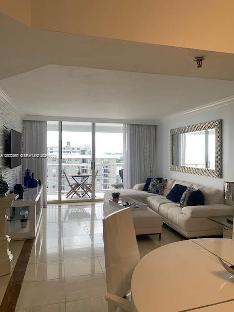 Foto del edificio - 9341 Collins Ave