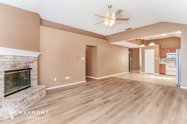 Foto del edificio - 7014 Snowivy Ct