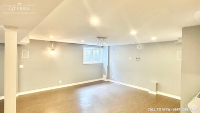 Building Photo - 6 Bignell Cres