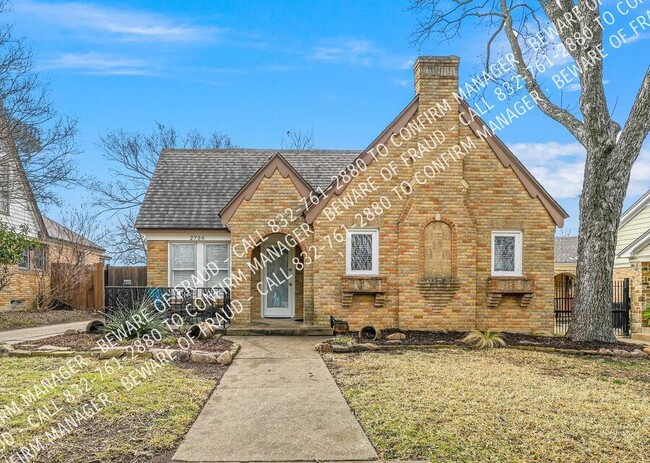 Foto del edificio - Tudor Style Home in the Heart of Oak Cliff