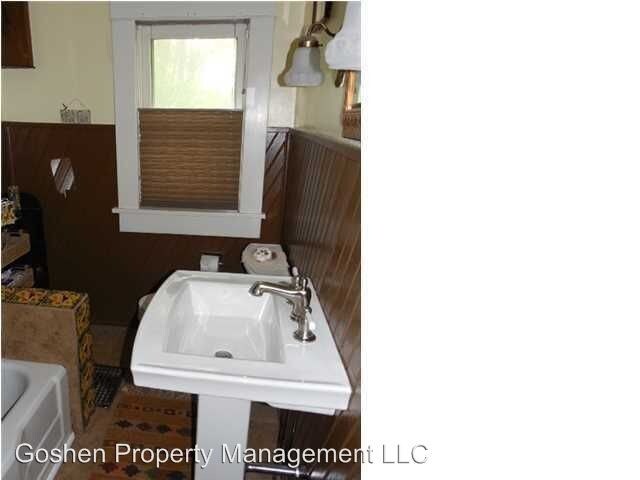 Foto del edificio - 4 br, 2 bath House - 240 N. Rutan St