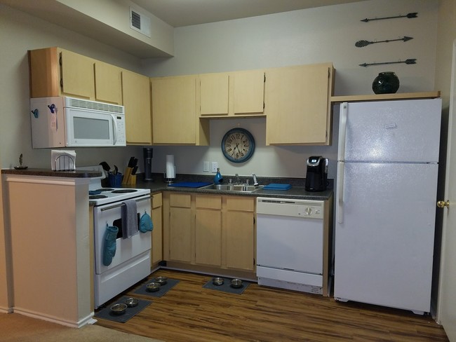 Building Photo - 1443 Brightside Dr