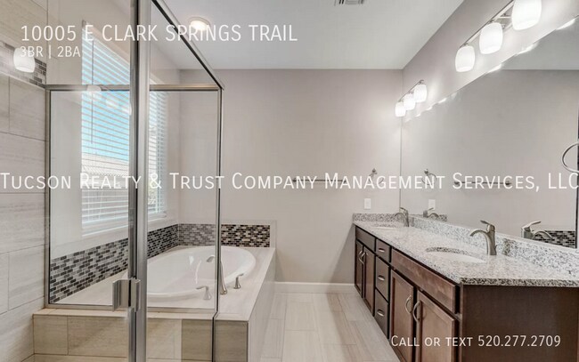 Foto del edificio - 10005 E Clark Springs Trail