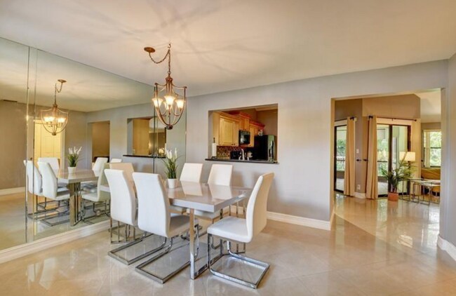 Foto del edificio - 9316 Ketay Cir