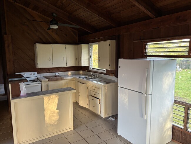 Foto del edificio - 16-2065-2065 Lauhala Dr