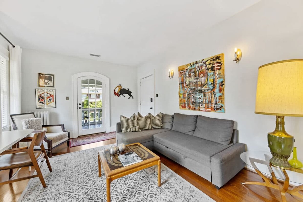 Foto principal - 536 Hawthorne Ln