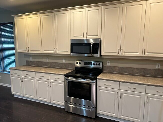 Foto del edificio - 299 Belle Grove Ln