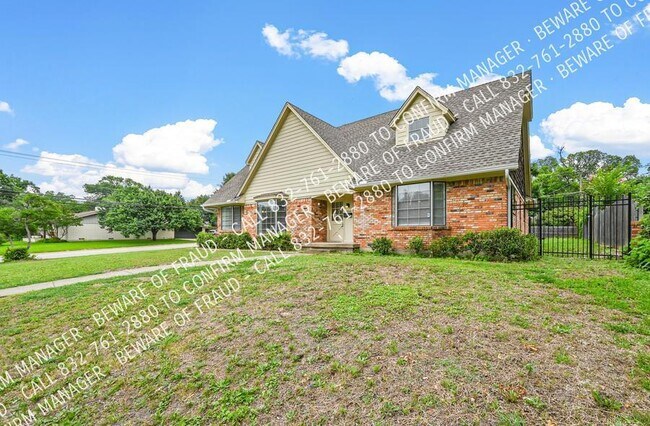 Foto del edificio - 13346 Purple Sage Rd