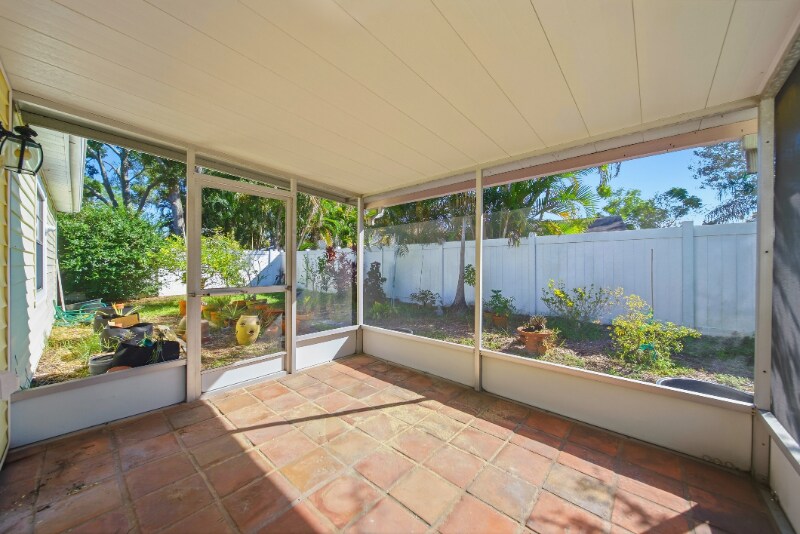 Foto del edificio - 2007 Mandalay Ct