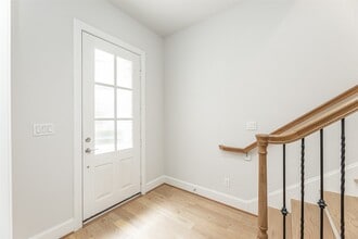 Building Photo - 2028 Waterloo Station Rd