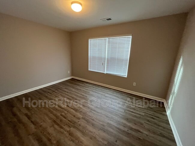 Building Photo - 1039 Brookhaven Dr