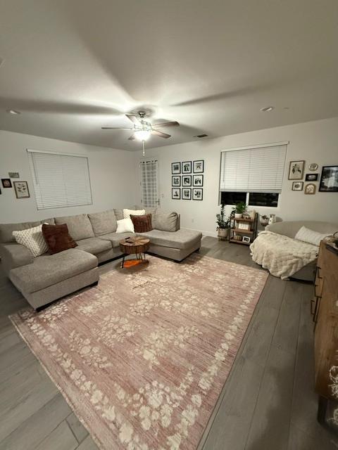 Foto del edificio - 2693 N McKelvey Ave