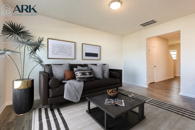 Foto del edificio - 20 Apricot Ln