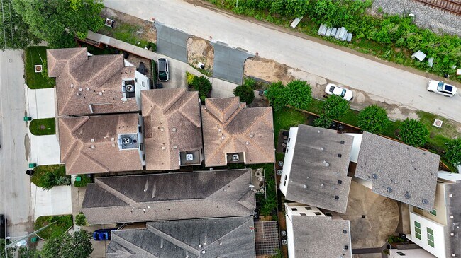 Foto del edificio - 5711 Allen St
