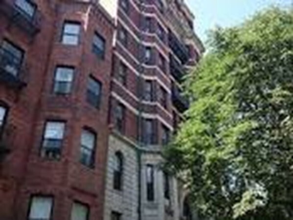 Primary Photo - 478 Beacon St