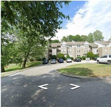 Building Photo - 6768 Willowbrook Dr