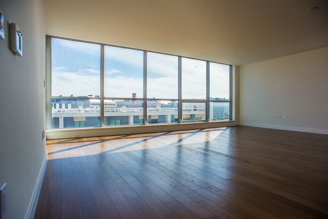 Foto del edificio - 718 Long Bridge St