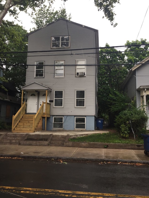 Primary Photo - 591 Orchard St