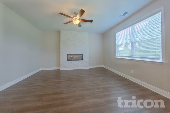 Building Photo - 56 Leyland Ct