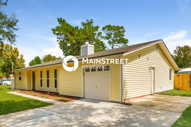Foto del edificio - 4 Bedroom Pet-Friendly Home in Orange Park...