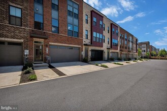 Building Photo - 4748 Towne Park Rd
