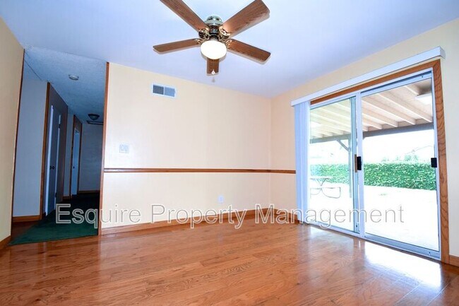 Foto del edificio - 730 Jay Ave