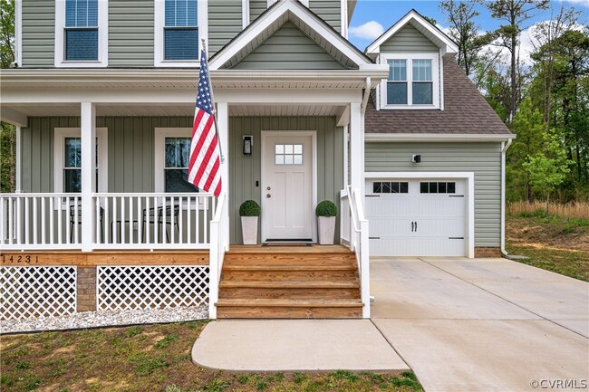 Building Photo - 14231 Laketree Dr
