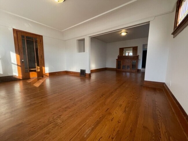 Foto del edificio - 2756N53rdK