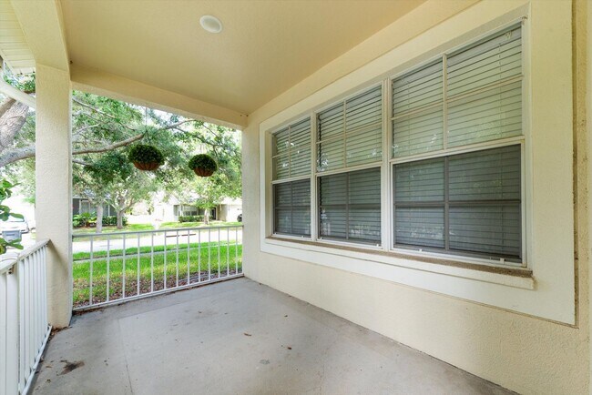 Foto del edificio - Updated 4BR with Bonus Room in Riverview!