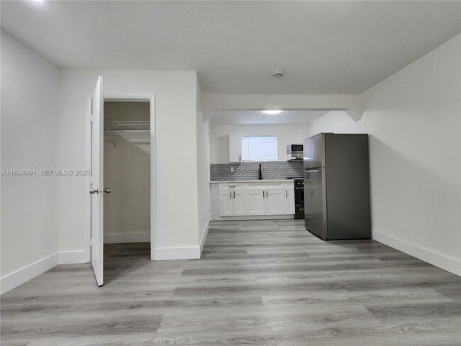 Foto del edificio - 5934 Buchanan St