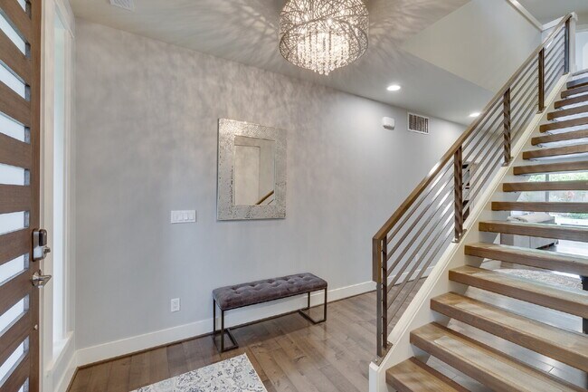 Foto del edificio - Beutiful 5 bedroom home on Wisti Lane!