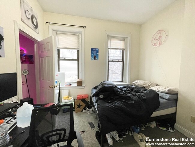 Foto del edificio - 1451 Tremont St