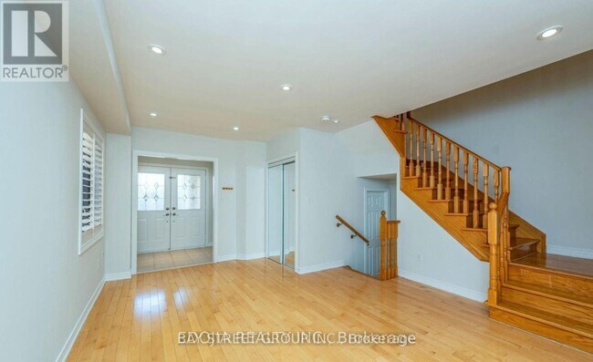 Photo du bâtiment - 130 Royal Appian Crescent