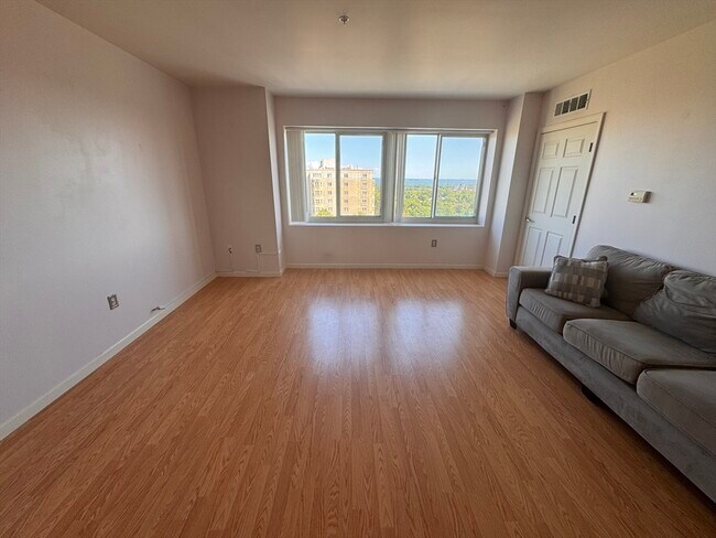 Foto del edificio - 1 Cityview Ln