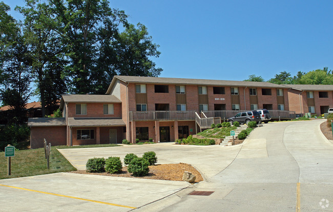 Building Photo - Garden Park Apartments