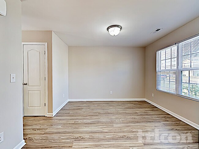 Building Photo - 513 Gentle Breeze Ln